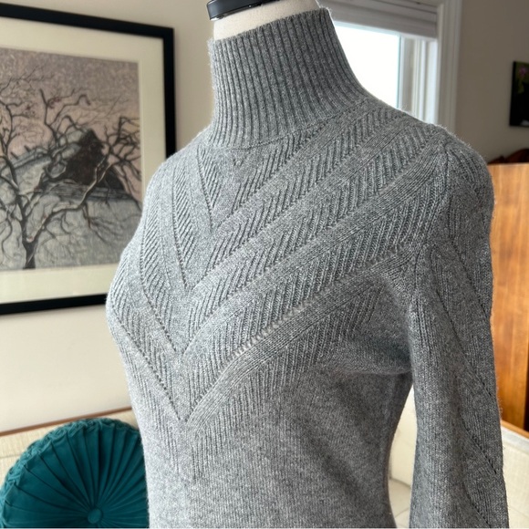 Barrie of Scotland Cashmere Long Midi Dress - Picture 3 of 9